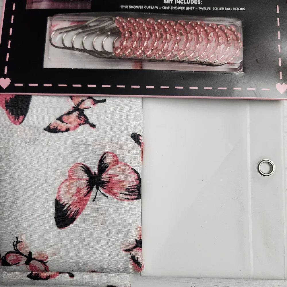 Betsey Johnson Butterfly Printed 14nPc Shower Curtain Set White Pink Gray